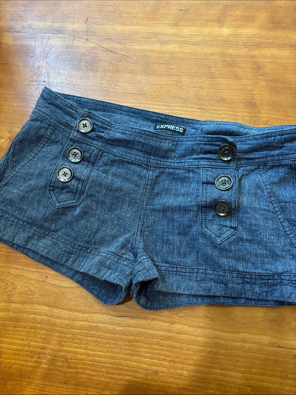 🆕 Express Women's Dark Indigo/White Heathered Button-Front Shorts